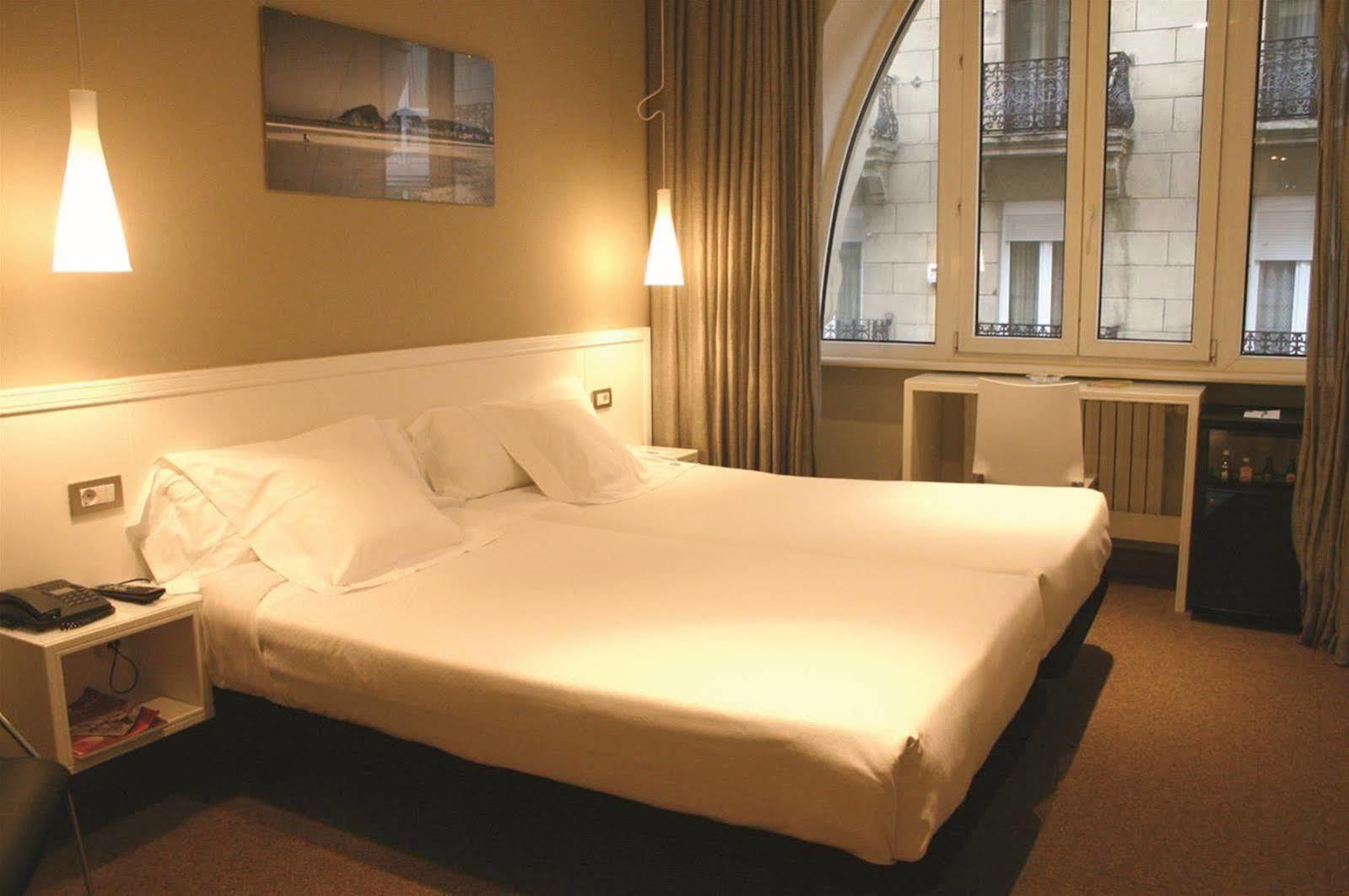 Pension Alemana San Sebastian Exterior photo