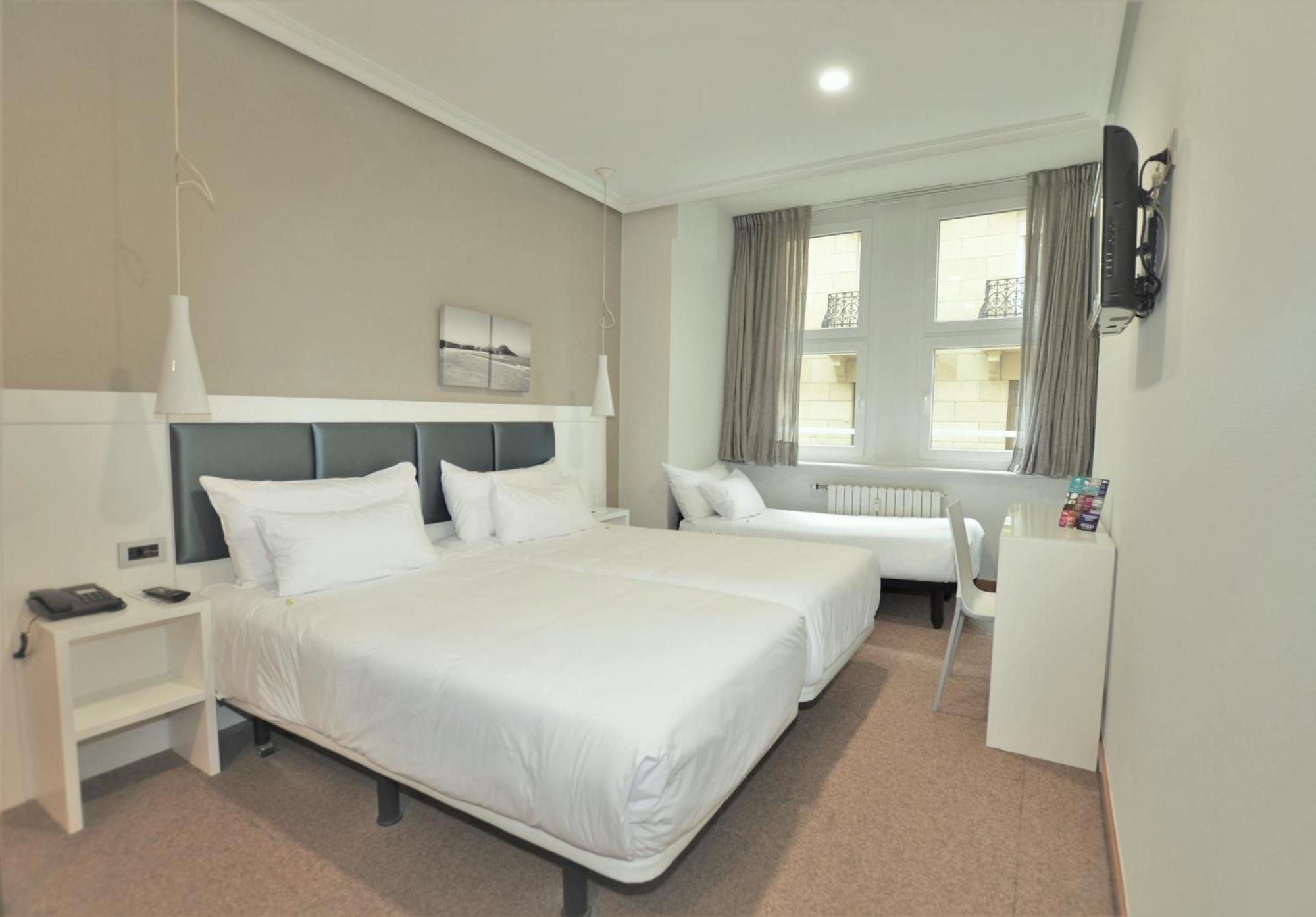 Pension Alemana San Sebastian Exterior photo
