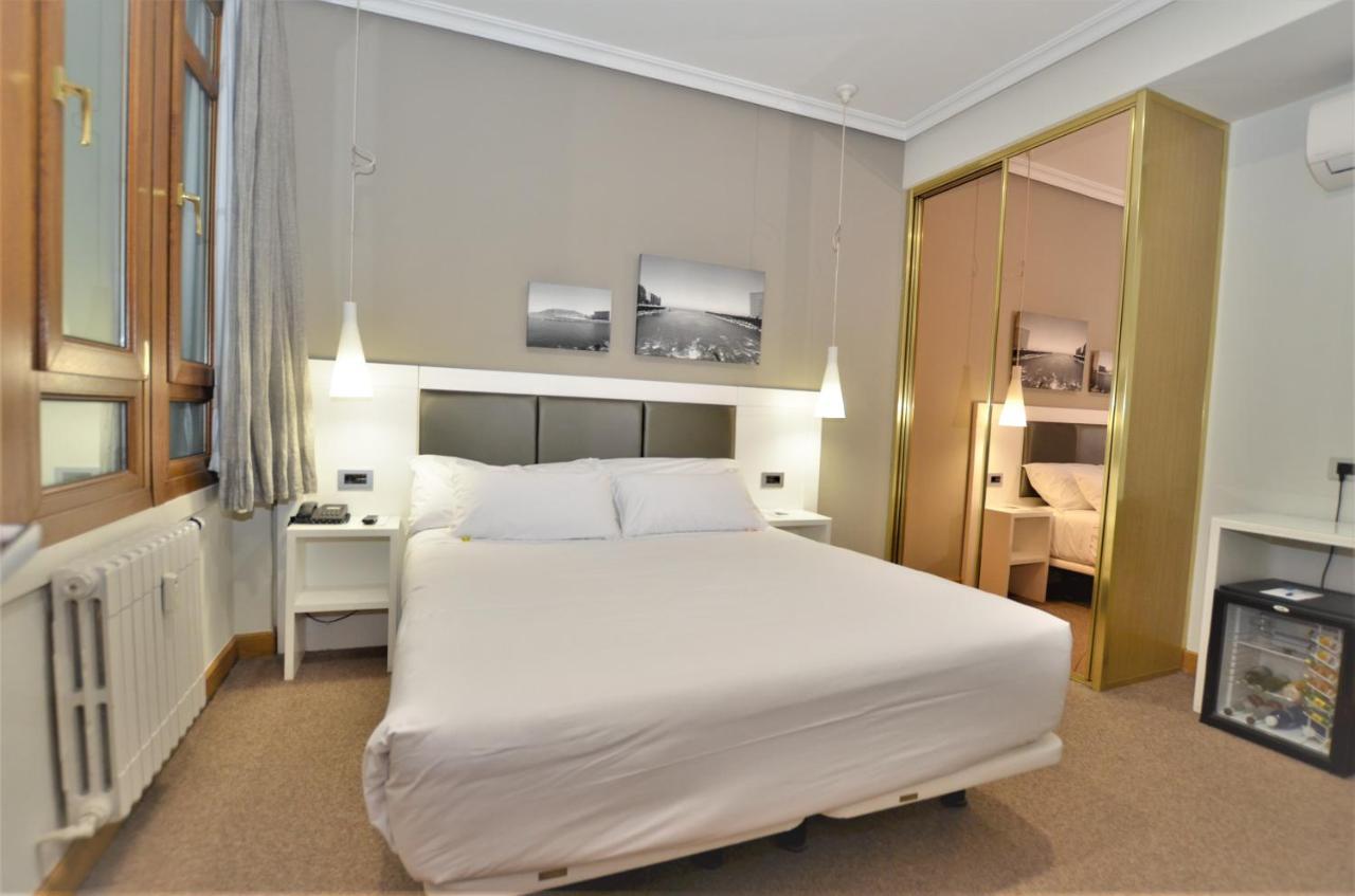 Pension Alemana San Sebastian Exterior photo
